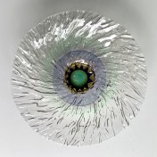 Patera/misa rzeźbiarska z zielonym „okiem”